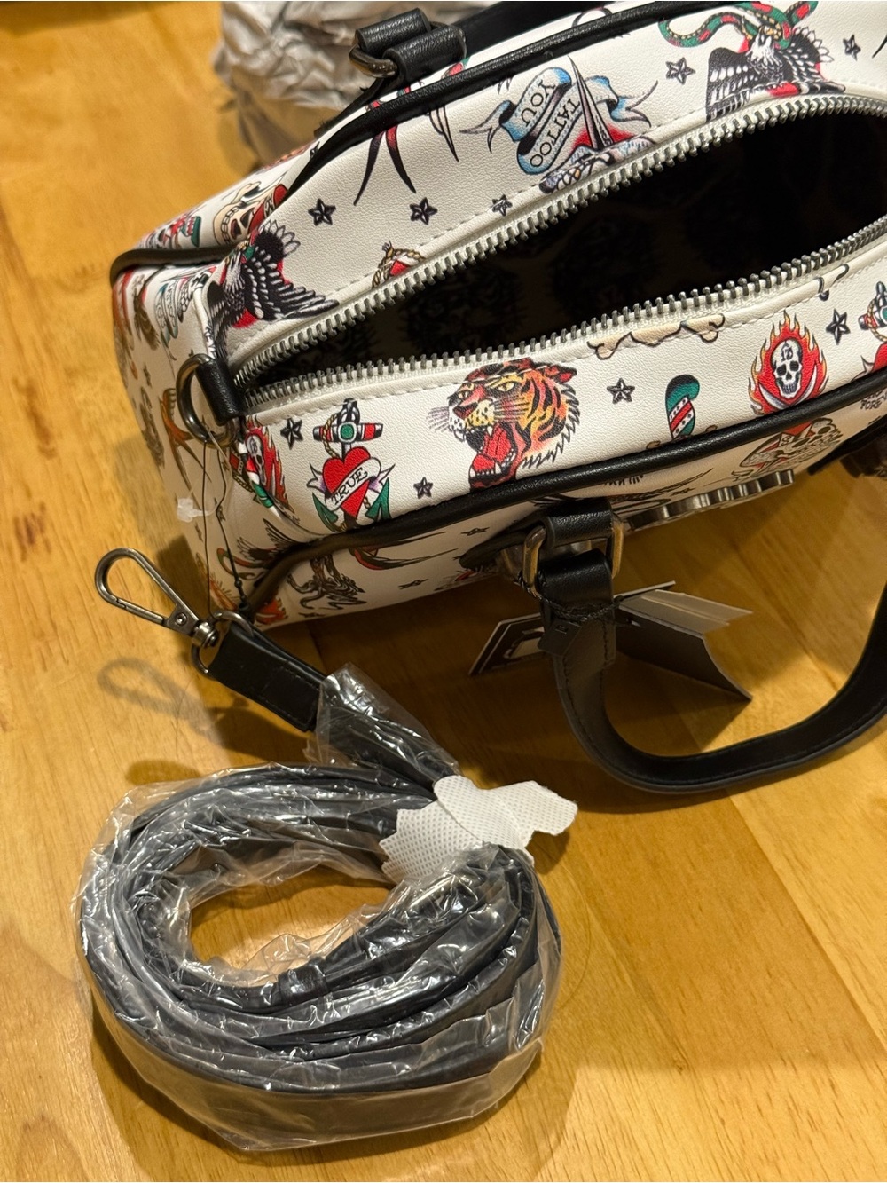 Ed Hardy White Tattoo Print Dome Satchel with Skull Hardware - Picture 8 of 16